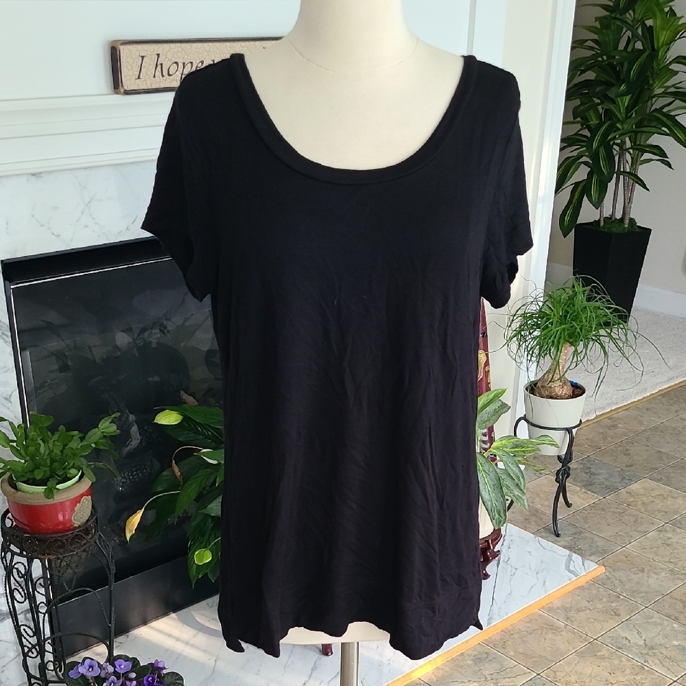 Db Sunday Basic Black Top Wardrobe Staple Sz M Super Soft